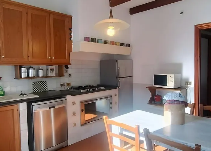公寓 Casa Le Rocchette 东塞斯特里